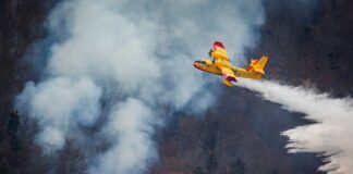 požar canadair