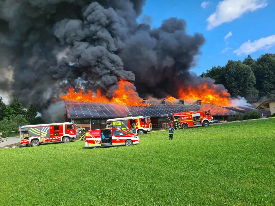 požar zavrh medvode