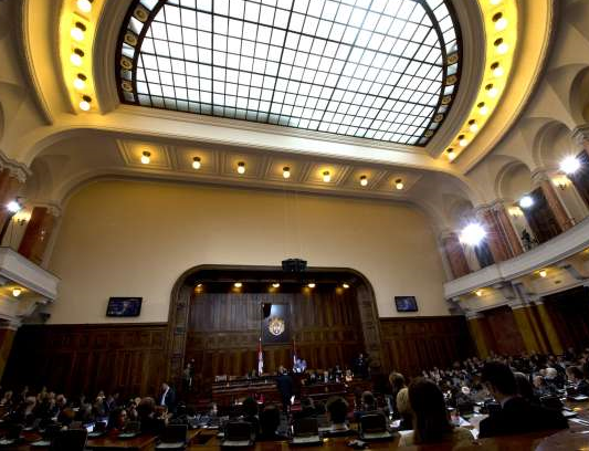 Vučić a dissous le parlement et convoqué des élections anticipées pour le 17 décembre