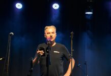 V reviji Demokracija preberite: Srečanje podpornikov Nove24TV in Demokracije v Celju! Poskušali so nas finančno uničiti!