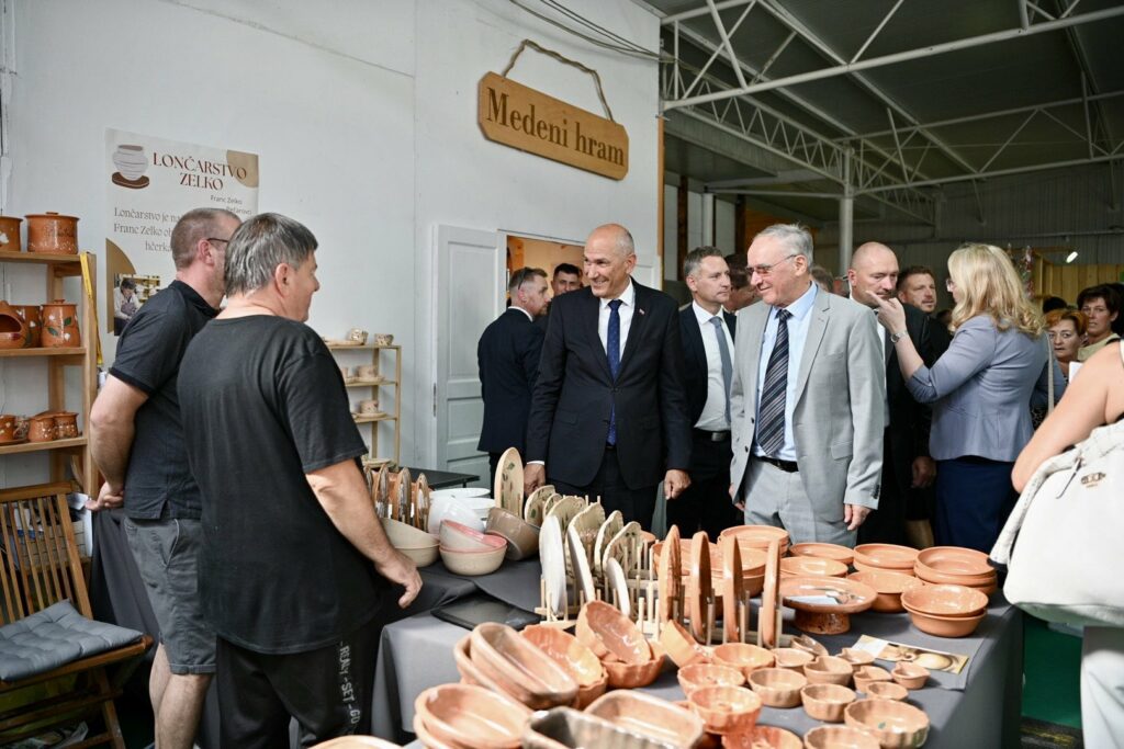Janša na Agri: prehranska varnost kot temelj obstoja države
